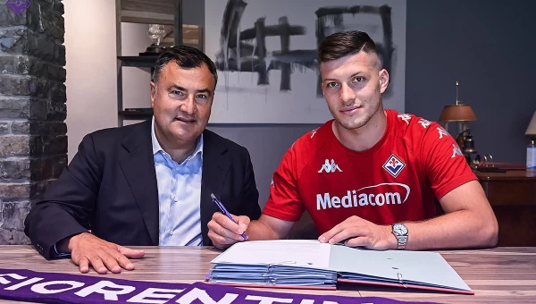 Φιορεντίνα: Στους «βιόλα» ο Λούκα Γιόβιτς [vid]