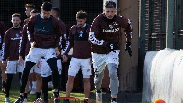 Η συγκροτημένη Αρχεντίνος και η Πλατένσε