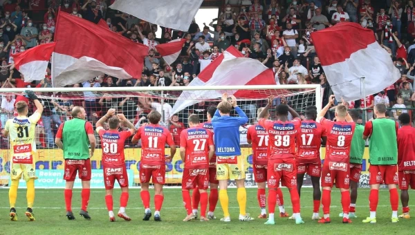 Κερδίζει βαθμούς και ηρεμία η Κορτράικ