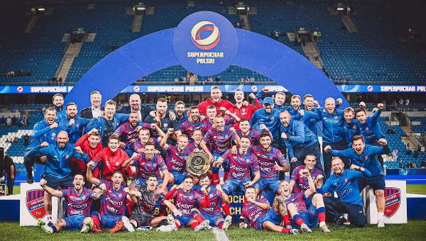 Η «ελληνική» Ράκοφ κατέκτησε το πολωνικό Super Cup [vids]