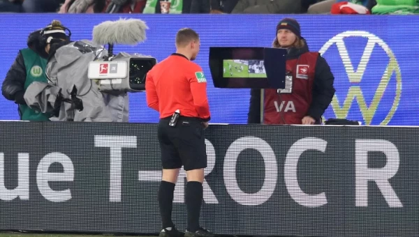 FIFA: Με ημιαυτόματο οφσάιντ το Παγκόσμιο Κύπελλο του Κατάρ