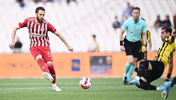 Ολυμπιακός: Νέο συμβόλαιο ο Φορτούνης με μειωμένες αποδοχές