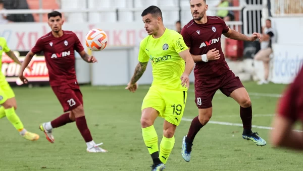 Super League 1: Οι έδρες είχαν τον πρώτο λόγο στα φιλικά