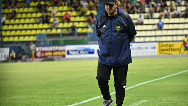 Super League 1: Σε «διαζύγιο» οδηγούνται Μπούργος και Άρης