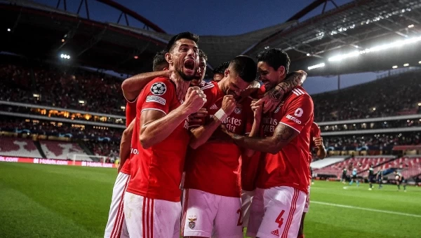 Με Μπενφίκα και Μπλάκμπερν