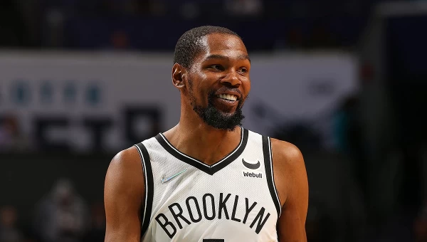 NBA: Ο… φευγάτος Ντουράντ μένει τελικά στο Μπρούκλιν