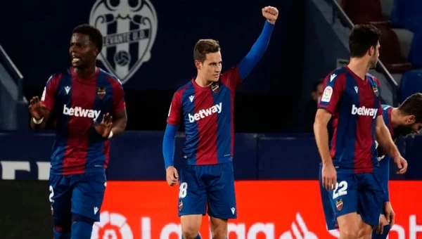 Β’ Ισπανίας: Αρχή με φαβορί