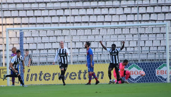 Super League: Μεγάλο «διπλό» του ΟΦΗ στο Πανθεσσαλικό [vids]