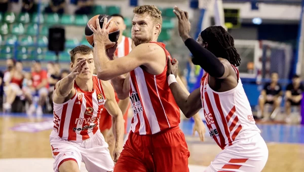 Εξαιρετικός ο Ολυμπιακός, κατέκτησε το τουρνουά «Νεόφυτος Χανδριώτης» [vids]