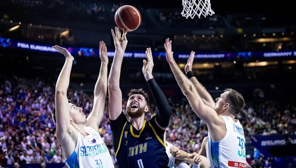 Eurobasket: Οι Βόσνοι έκαναν άνω-κάτω τον Β’ όμιλο [vids]