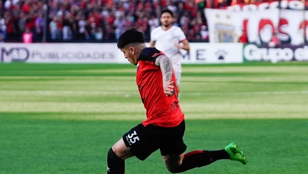 Α' Αργεντινής: ΠροσοΧή στην Κολόν που έγινε άνω κάτω!