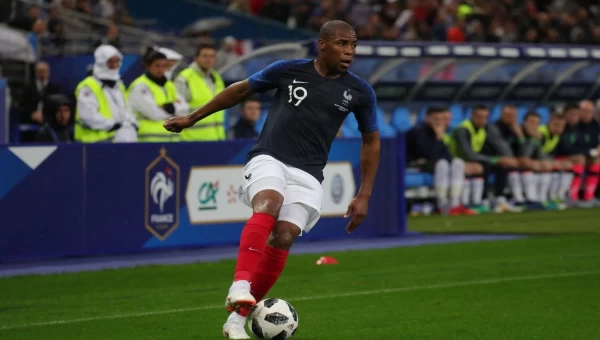 Πήρε και τον Σιντεμπέ η ΑΕΚ!