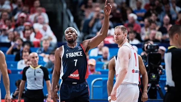 Η Γαλλία έστησε… πάρτι πρόκρισης με την Πολωνία [vids]