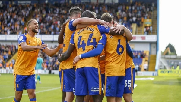 Λιγκ2: Ανώτερη η Μάνσφιλντ