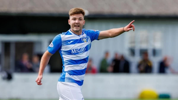 Δυάδα από την Τσάμπιονσιπ Σκωτίας