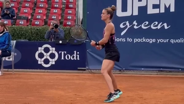 Η Σάκκαρη, με ανατροπή, στην 8άδα του τουρνουά της Πάρμα [vid]