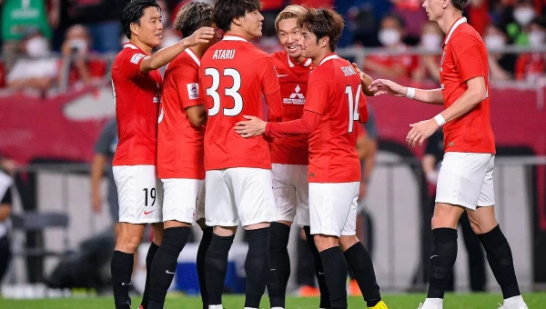 Με Ουράβα και Χιμνάσια