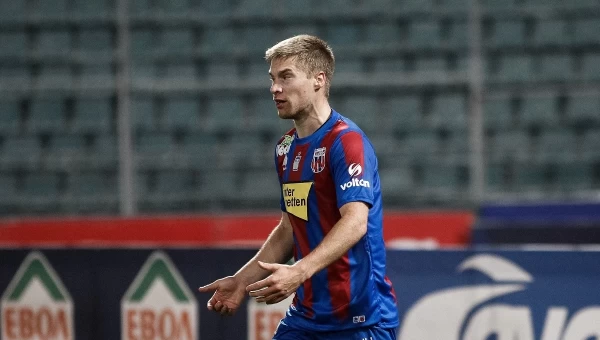 Επίσημο του Φαν Βέερτ στην ΑΕΚ