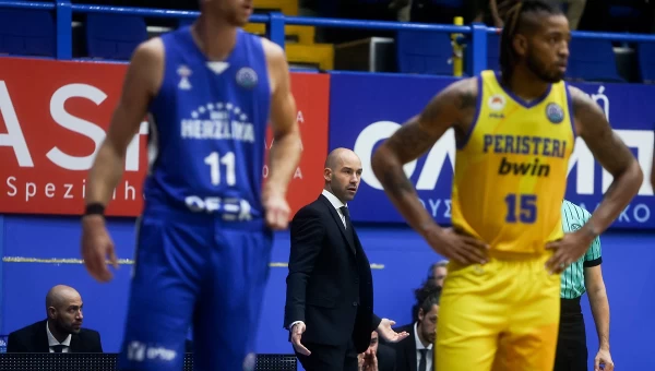 BCL: Πέταγε «φωτιές του Περιστέρι του Σπανούλη [vid]