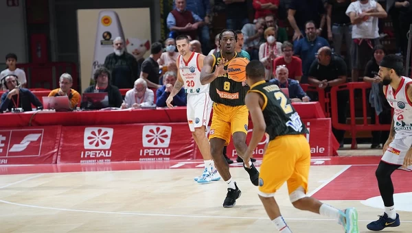 BCL: Επιβλητική ΑΕΚ στην Ιταλία [vid]