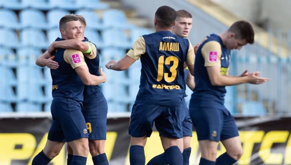 Λάτσιο,  Φιορεντίνα και Ντνίπρο!