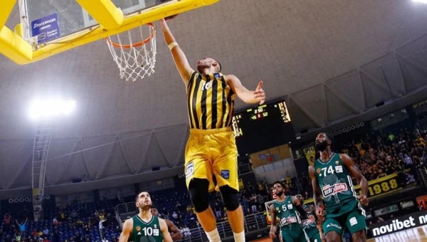 Περιμένοντας το λάιβ...