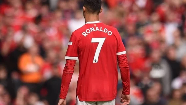 Τεν Χαγκ: «Θέλουμε κοντά μας τον Ρονάλντο»