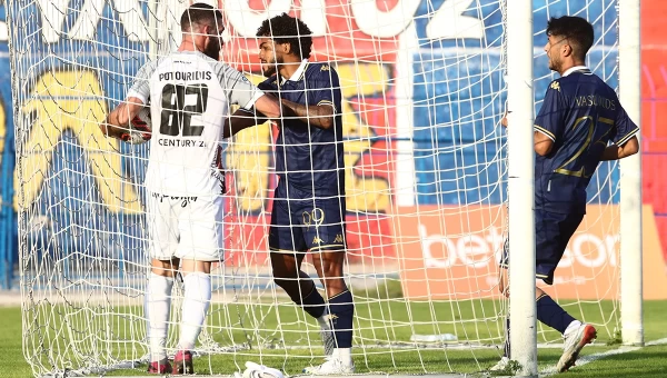 «Διπλό» η Καλλιθέα, «φωνάζει» η Προοδευτική [vids]