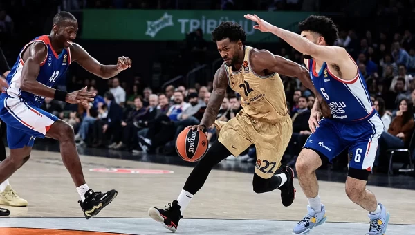 Super Εφές με Κλάιμπερν και Μίτσιτς [vid]