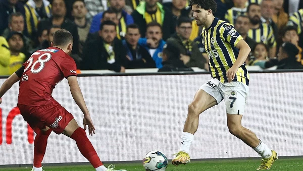 Ξεφεύγει και με δέκα η Φενέρμπαχτσε [vid]