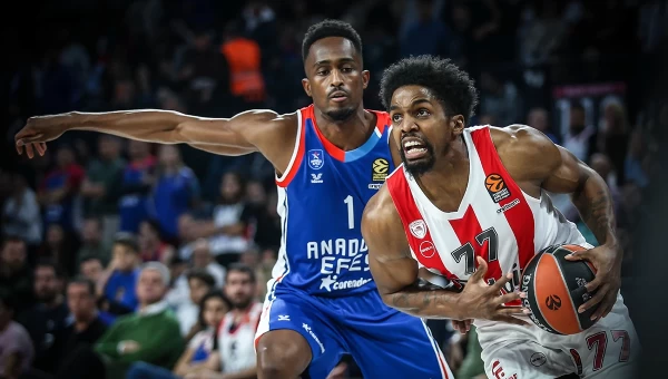 Στην τελική ευθεία ο Ολυμπιακός έχασε το μυαλό του [vids]