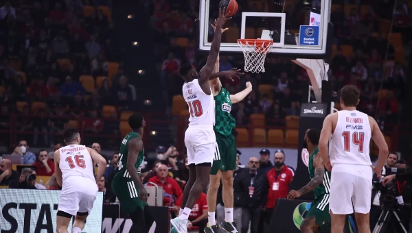 Η μπίλια έκατσε στο κόκκινο [vids]