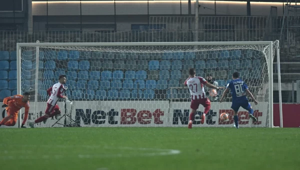 Μαχητικός ΠΑΣ και «αυτόχειρας» Ολυμπιακός!