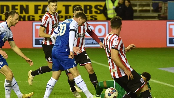 Championship: Πάντα δεύτερη η Σέφιλντ Γιουνάιτεντ