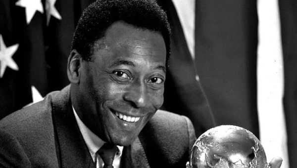 Πένθος για το ποδόσφαιρο: «Έφυγε» ο θρύλος Πελέ! [vids]