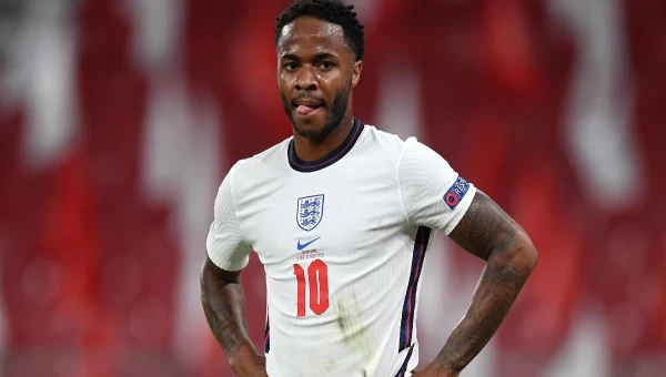 Μουντιάλ 2022: Απών λόγω διάρρηξης ο Στέρλινγκ!