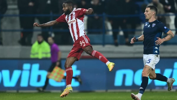 Άνετος και… ωραίος ο Ολυμπιακός στη Νεάπολη [vids]