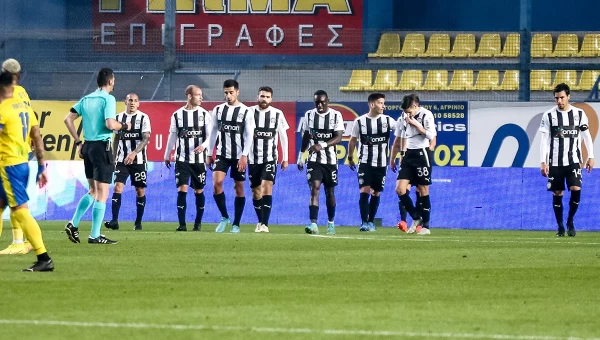 Ο ΟΦΗ τον χόρεψε... πεντοζάλι στο Αγρίνιο [vids]