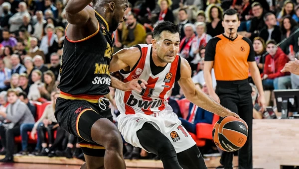 Χωρίς Σλούκα ο Ολυμπιακός στην Μπολόνια, αμφίβολος ο Βεζένκοφ