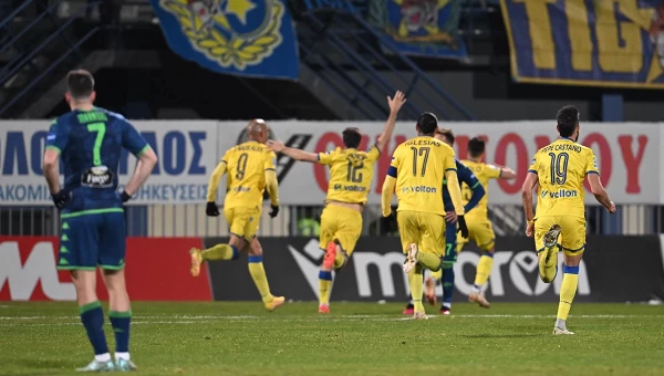 Ο Αστέρας άφησε τον Παναθηναϊκό στη δεύτερη θέση [vid]