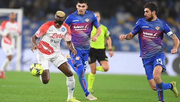 Coppa Italia: Η Κρεμονέζε σόκαρε την Νάπολι [vid]