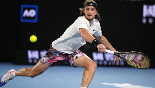 Σούπερ Τσιτσιπάς, προκρίθηκε στον τελικό του Australian Open (vid)