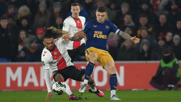 EFL Cup: Η Νιούκαστλ πιο κοντά στον τελικό [vid]