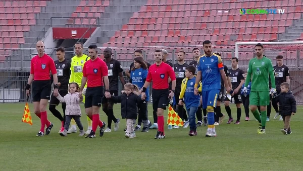 Η Λαμία με το... ενάμιση πόδι στα ημιτελικά [vids]