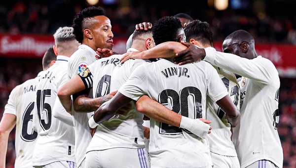 La Liga: Με τρίποντα συνέχισαν Μπαρτσελόνα και Ρεάλ [vids]