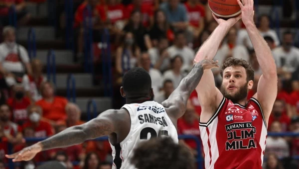 Με Μιλάνο και… Over