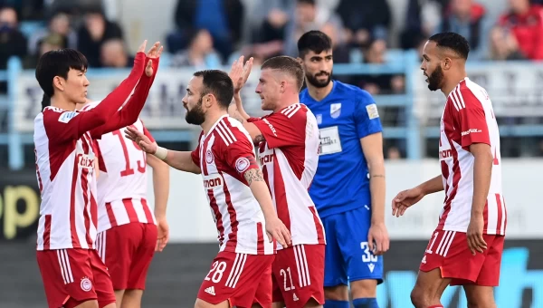 Ο Ολυμπιακός επιβεβαίωσε στη Λαμία την ανωτερότητά του [vids]