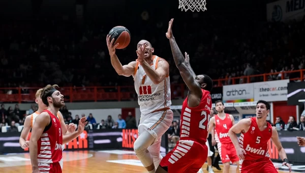 Ο Ολυμπιακός και ο Προμηθέας!