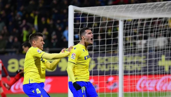 Η Κάντιθ πήρε βαθιά «ανάσα» [vid]