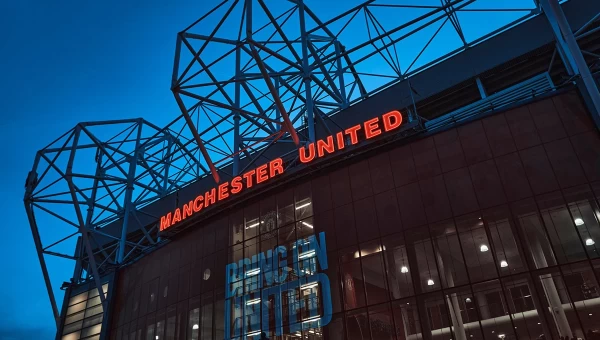 Το γκρουπ επενδυτών από το Κατάρ έκανε προσφορά για τους «κόκκινους διαβόλους» [vid]